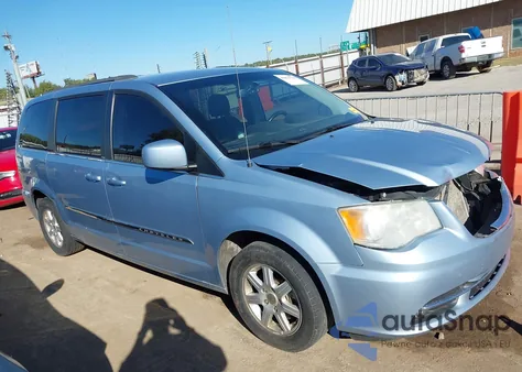 2012 Chrysler Town & Country Touring z USA, uszkodzony, nr VIN 2C4RC1BG4CR301251